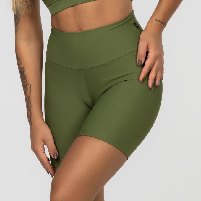 Bermuda Meia Coxa Fitness Feminina Blackout Compressão Poliamida
