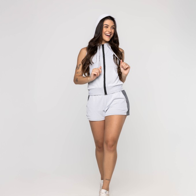 Conjunto Short Soltinho e Colete Feminino Zíper Bolsos Poliamida