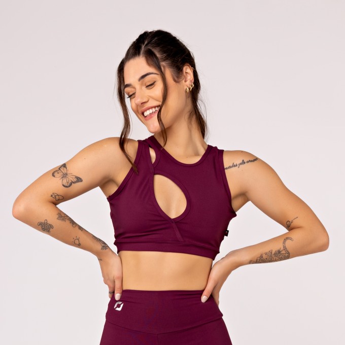 Top Fitness Feminino Decote Gota Costas Estilizada Poliamida