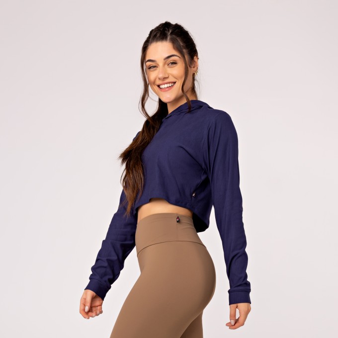 Cropped Feminino Curto de Moletinho com Capuz e Manga Longa