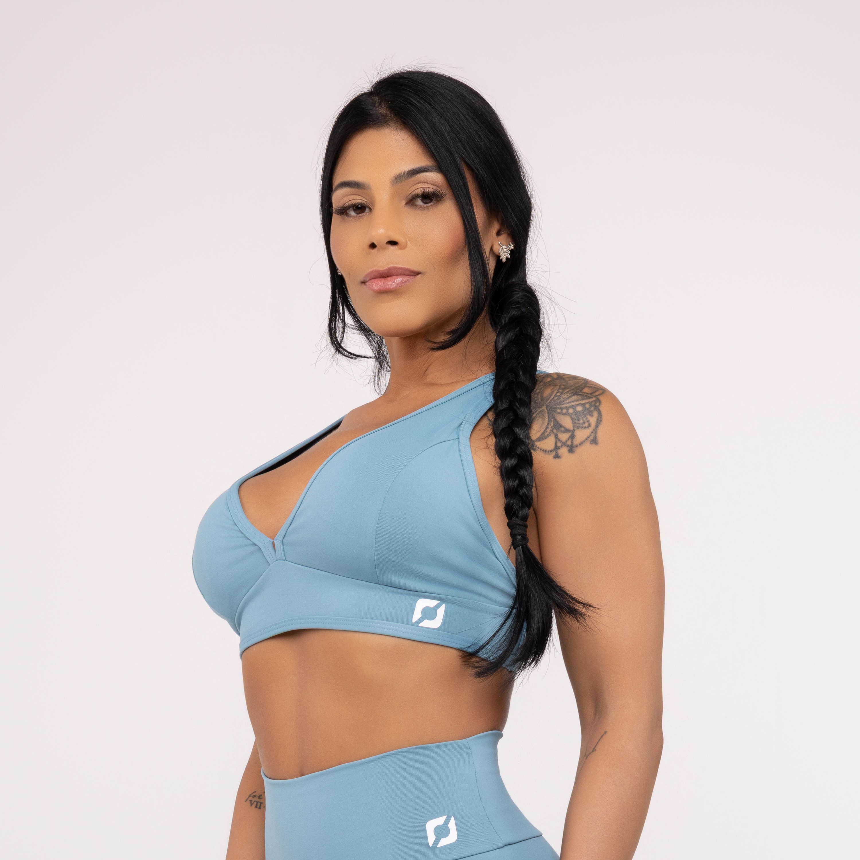 Top Fitness Feminino Decote V Costas Tiras Poliamida - Orbis Fitness