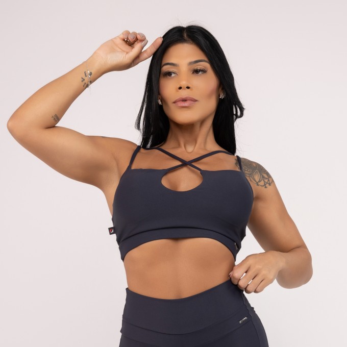 Top Fitness Feminino com Recorte Frontal e Alças Duplas Poliamida