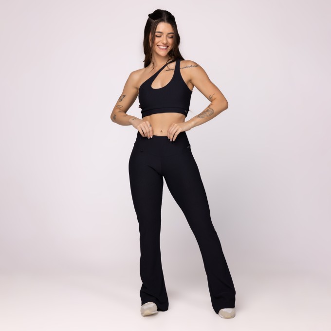 Conjunto Fitness Feminino Calça Flare