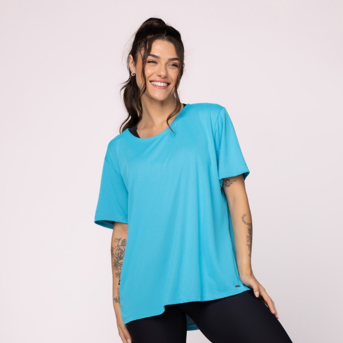 Blusa Fitness Feminina Tapa Bumbum Gola Redonda Manga Curta Over